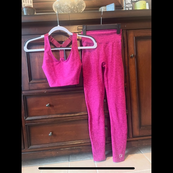 Bombshell Sportswear Scrunch Leggings & Bra SET Fuchsia - XS / XXS [EUC, OO] - Picture 1 of 7